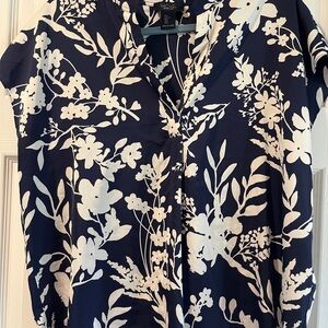 RACHEL Rachel Roy Navy and White Floral Top